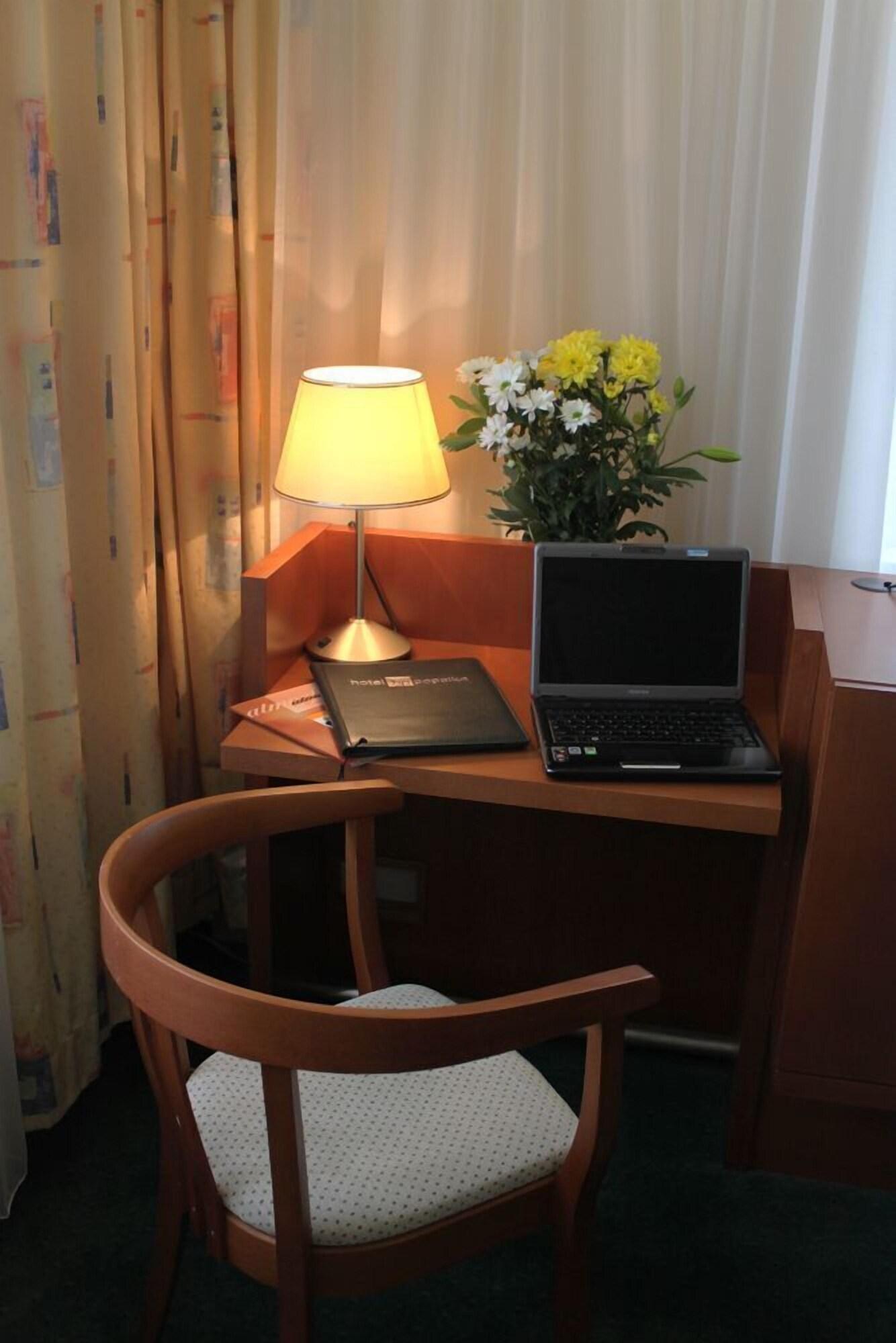 Hotel Popelka Prague Ngoại thất bức ảnh
