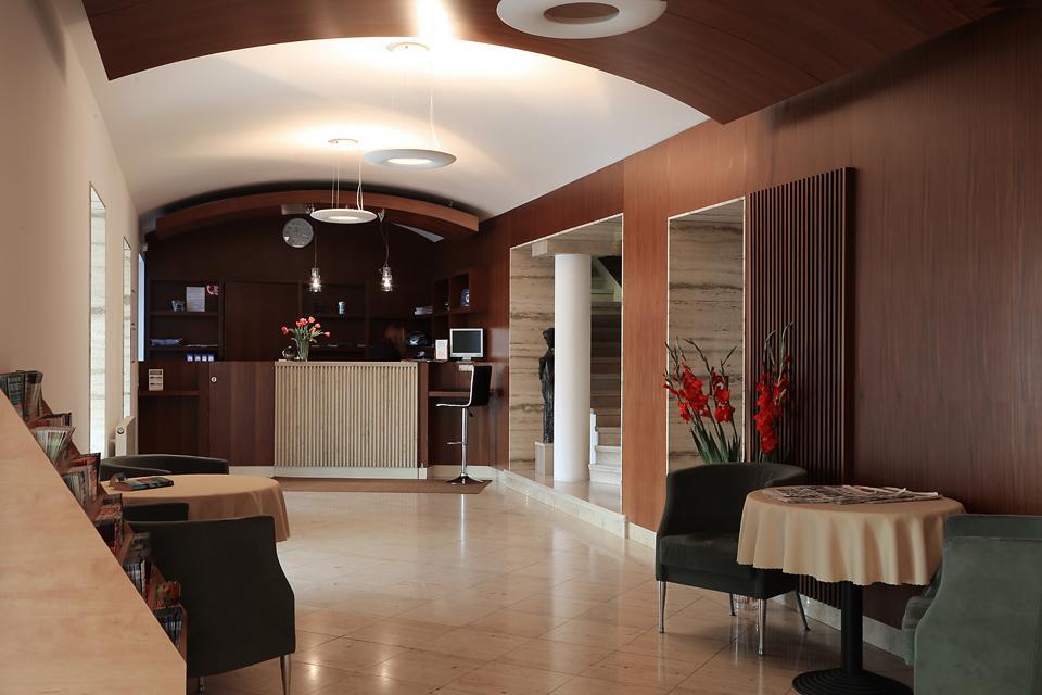 Hotel Popelka Prague Ngoại thất bức ảnh